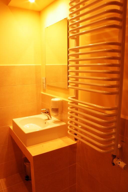 Hotel Kuznia Oberza Polska Lysomice Bilik gambar
